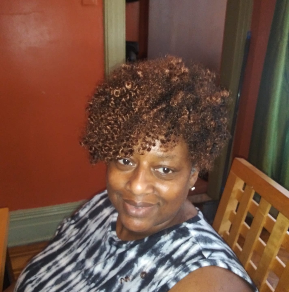 Meet your Posher, Pamela